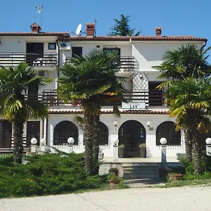 Lav Appartamento Umago